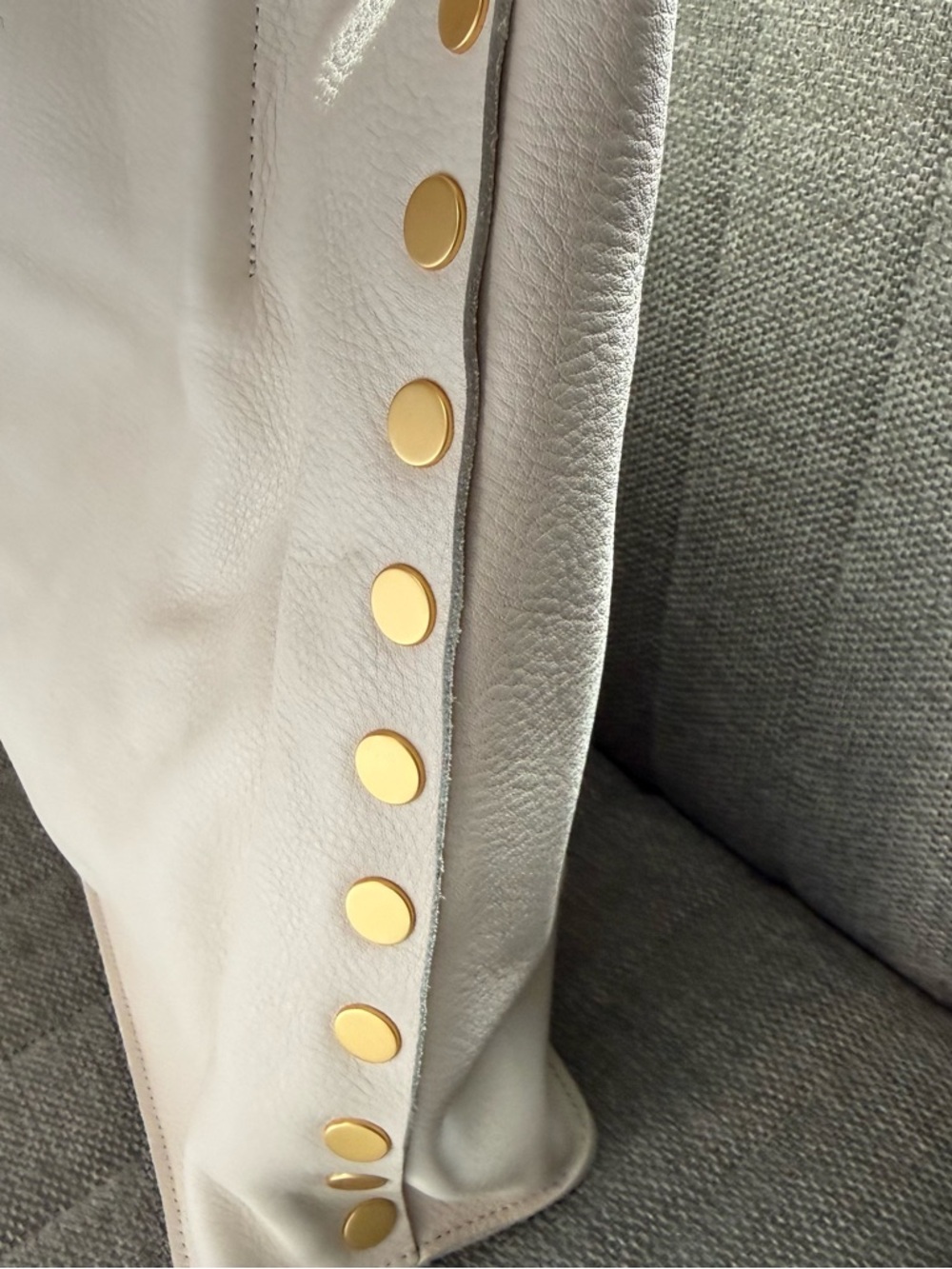 Hammitt Large Oliver Zip Leather Tote Bag in Calla Lily w/ Brushed Gold Accents - Picture 7 of 8